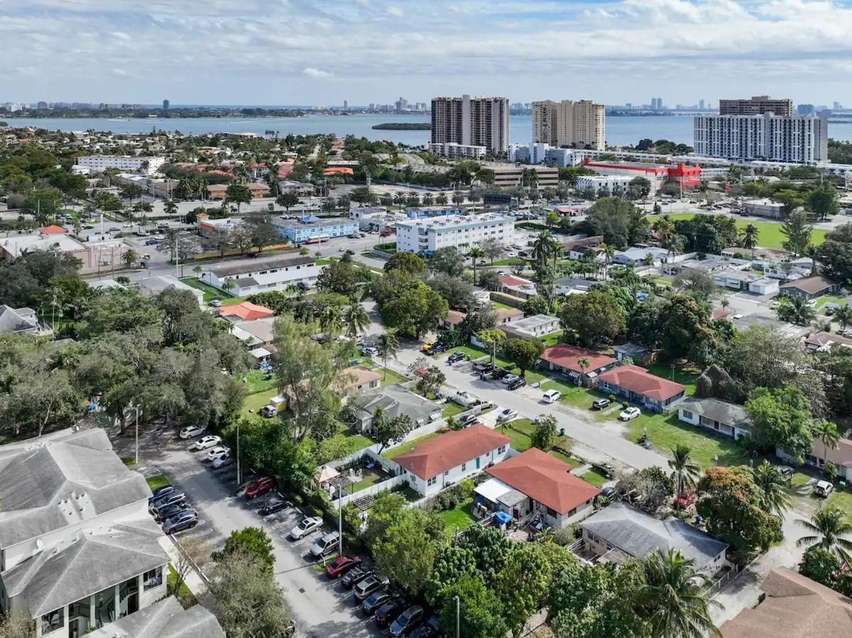 Renovu Premium House In Miami Apartment Luaran gambar